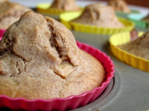 Pohankové muffiny s broskvemi